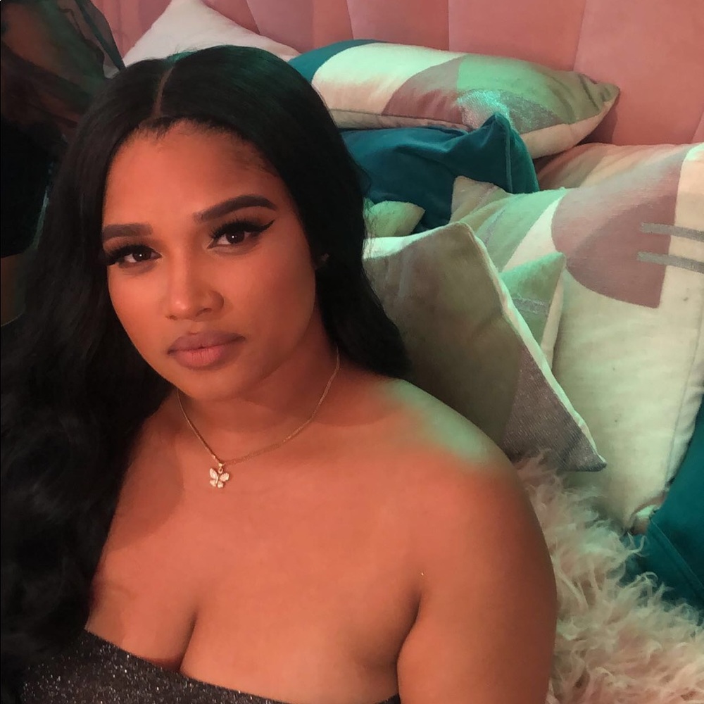 Meet your Posher, Kamri